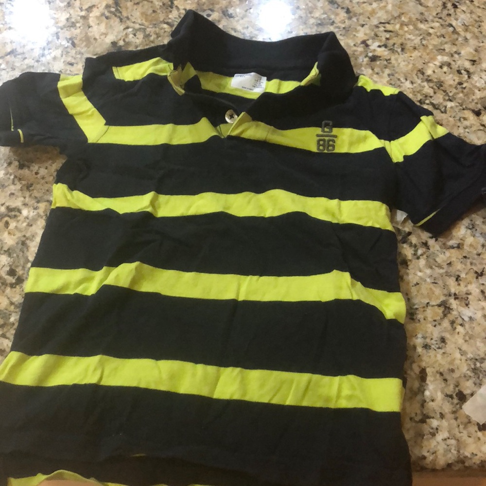 Gap boys size 6-7 polo